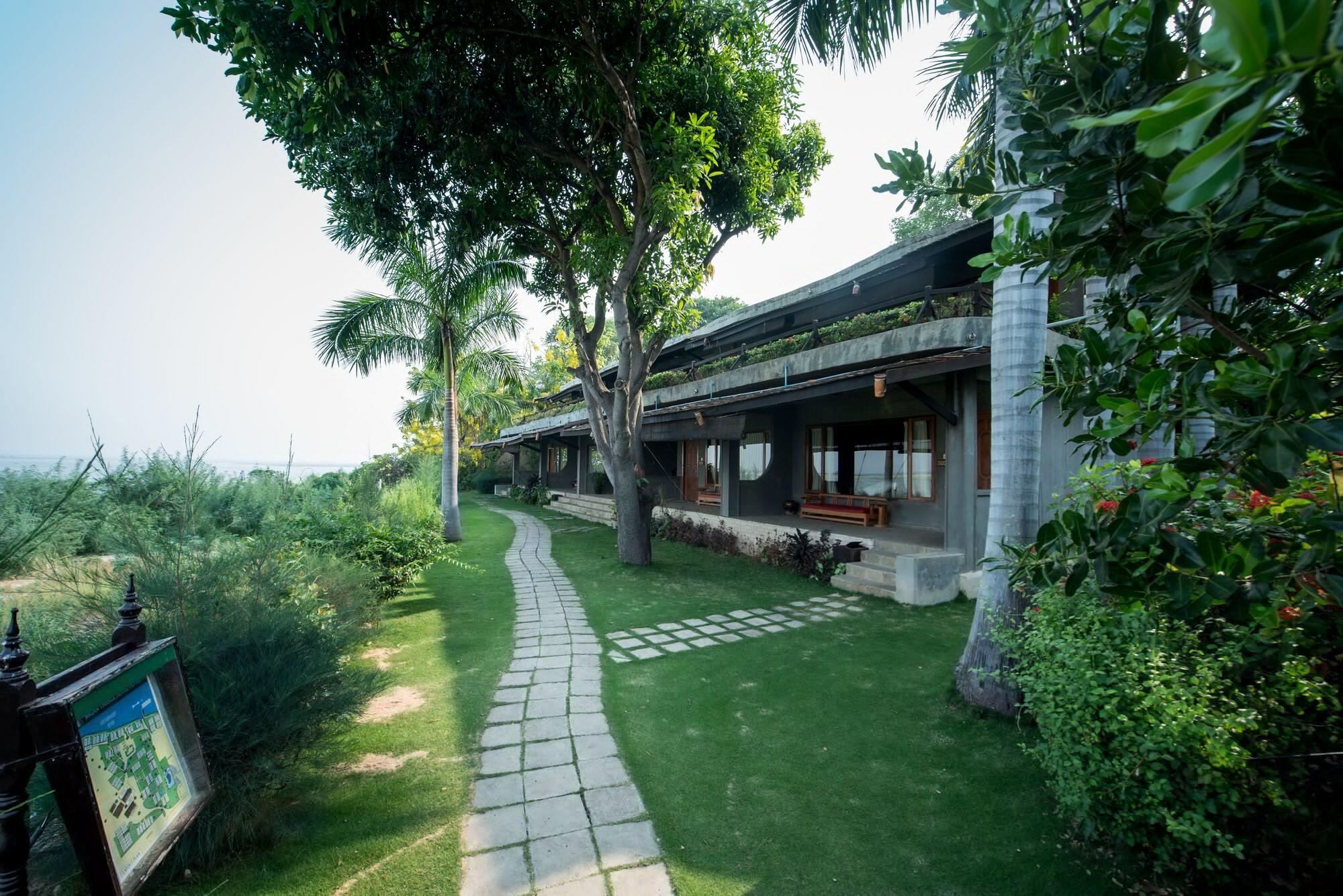 Bagan Thande Hotel - Old Bagan Exterior photo